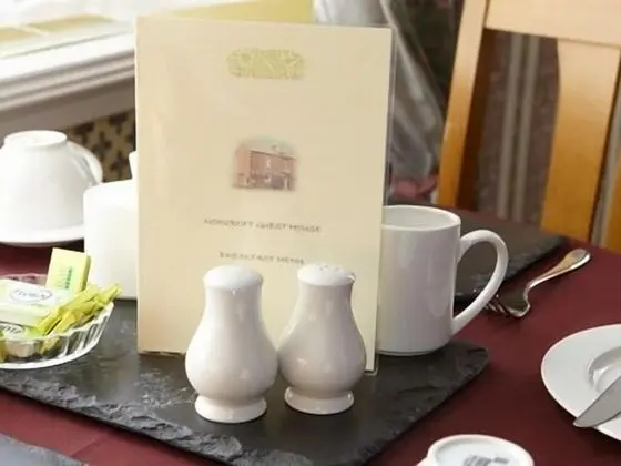 Norcroft Guest House - Yerinde Yemek