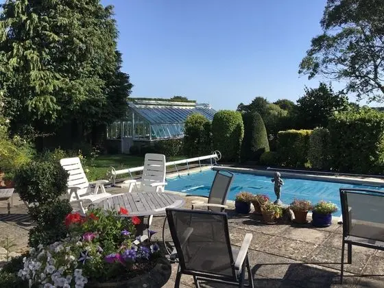 Norfolk House Bed and Breakfast - Havuz