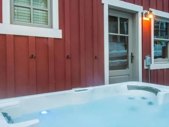 Norfolk Retreat by Avantstay Luxurious Mountain Home w/ Hot Tub - İç Mekan