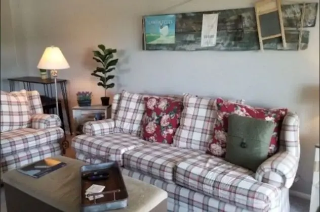 North Denver Condo - Pottery Barn Inspired - Oda Düzeni