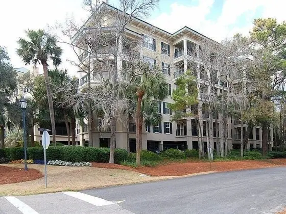North Shore Pl 305