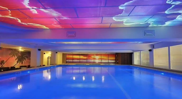 North Star Continental Resort - Havuz