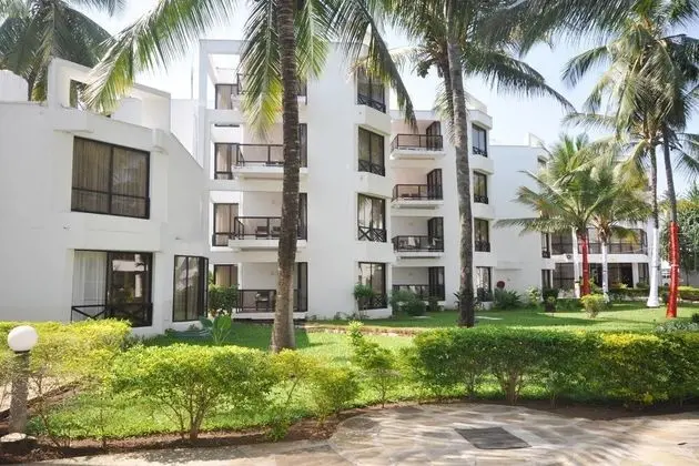 Northcoast Beach Hotel - Dış Mekan