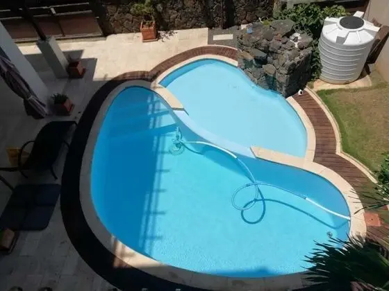 Northern Pearl Luxury Apartments - Havuz