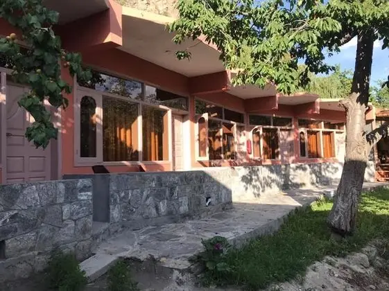 Northern Sapphire Hunza