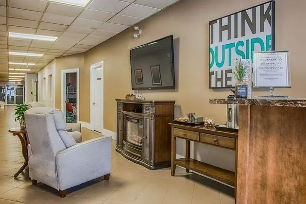 Northwood Plaza Hotel - Lobi