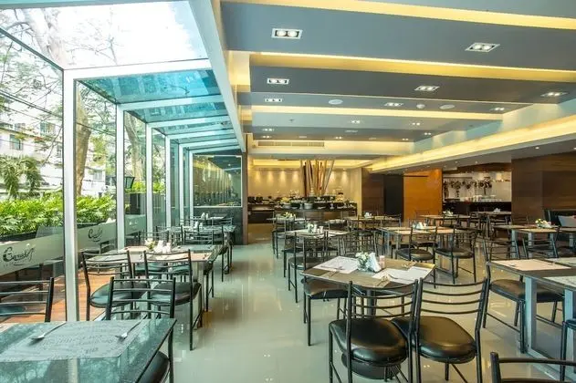 Nouvo City Hotel - Yerinde Yemek