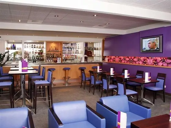 Novotel Antibes Sophia Antipolis - Bar