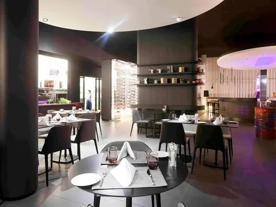 Novotel Basel City - Yerinde Yemek
