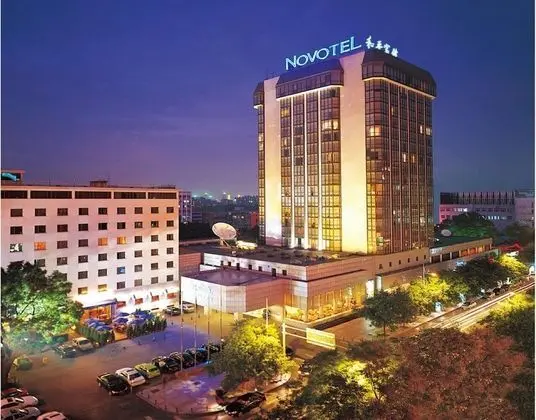Novotel Beijing Peace - Dış Mekan