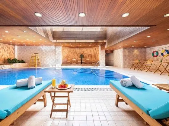 Novotel Beijing Peace - Havuz