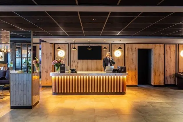Novotel Birmingham Airport - Lobi