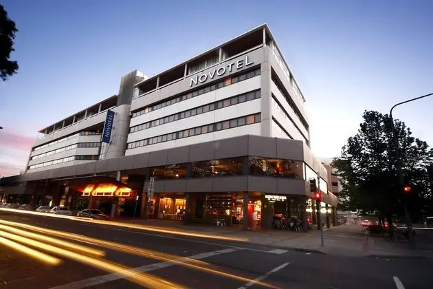 Novotel Canberra - Dış Mekan