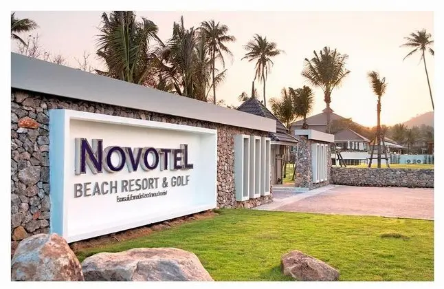Novotel Chumphon Beach Resort - Lobi