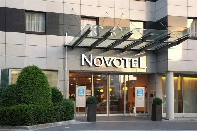 Novotel Düsseldorf City West - Genel