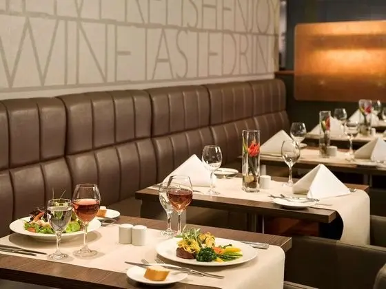 Novotel Düsseldorf City West - Öne Çıkan Resim