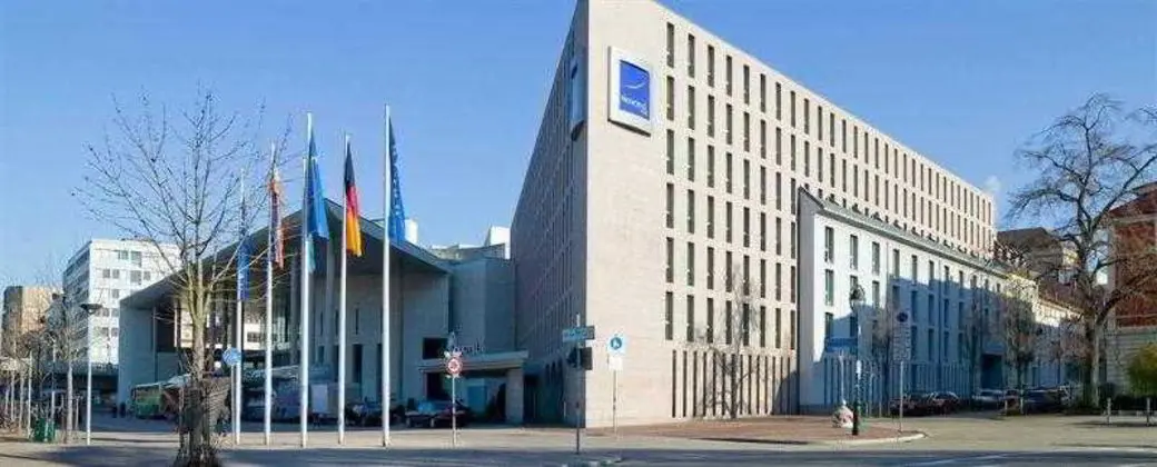 Novotel Freiburg am Konzerthaus - Genel