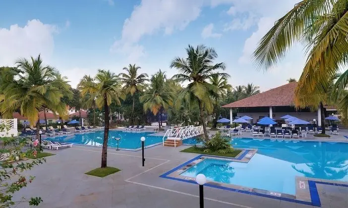 Novotel Goa Dona Sylvia Hotel - Havuz