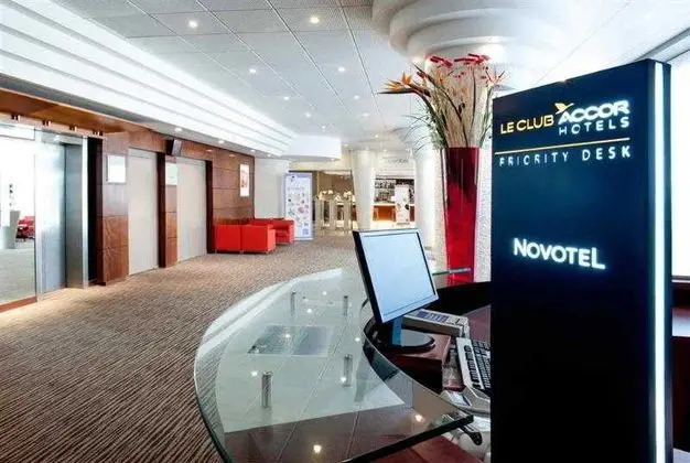 Novotel Lyon Gerland Musee Confluence