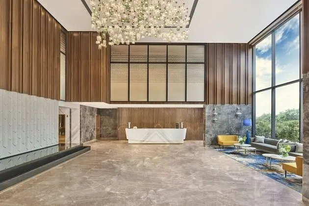 Novotel Mumbai International Airport - Lobi
