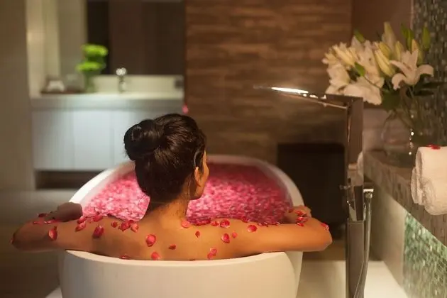 Novotel New Delhi Aerocity Hotel - Spa
