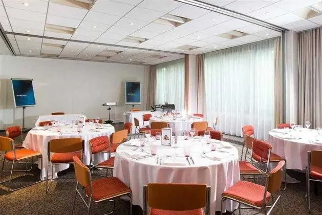 Novotel Paris Créteil Le Lac - Genel