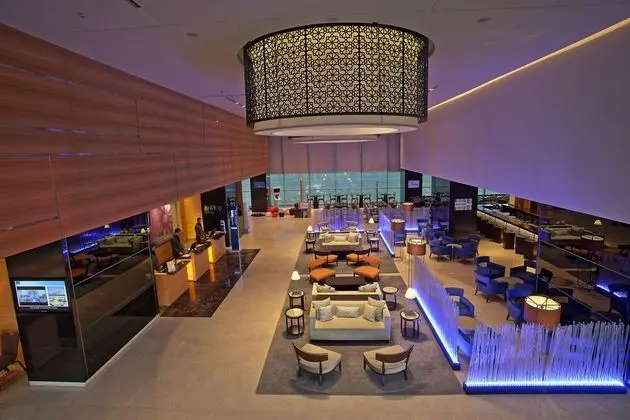 Novotel Pune Viman Nagar Hotel - Lobi