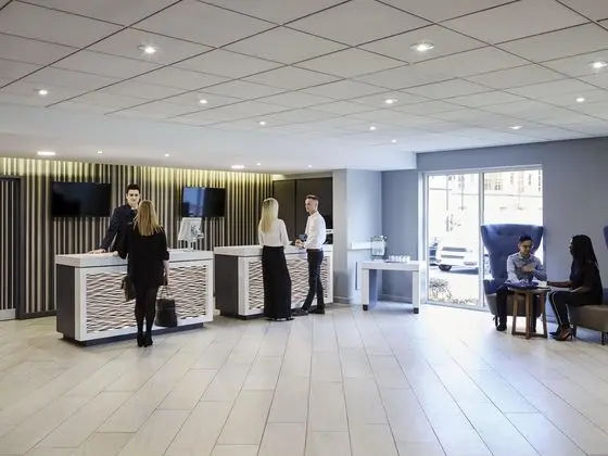 Novotel Wolverhampton - Lobi