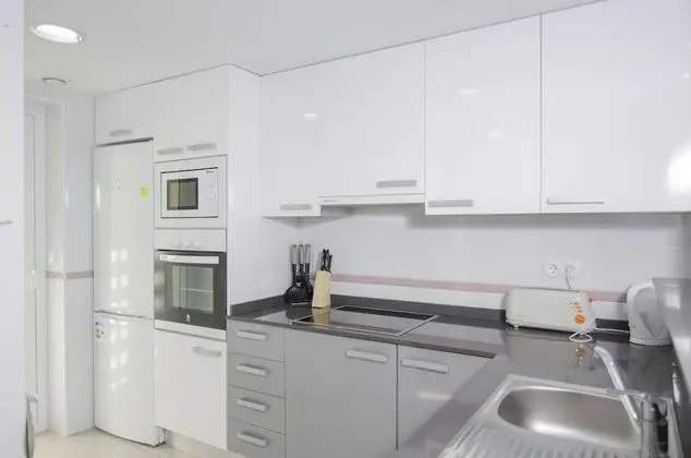 Novabeach Apartments - Marholidays - Mutfak