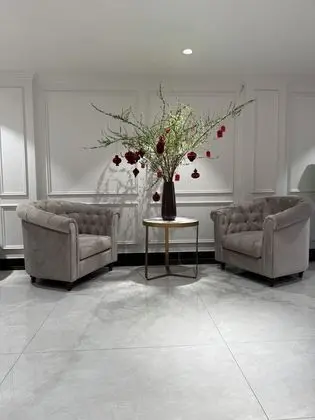 Novatel Hotel & Apartment - Lobi