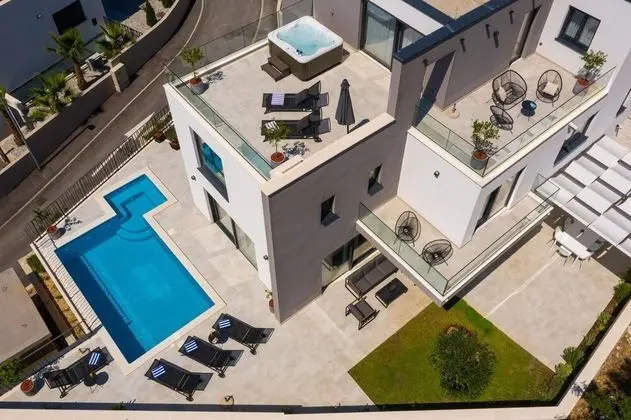 Villa Nove CFH in Podstrana