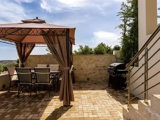 Novel Villa in Roupes with Private Pool near Arkadi Monastery - Dış Mekan