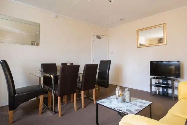 Novelty Suites Froghall Avenue - İç Mekan
