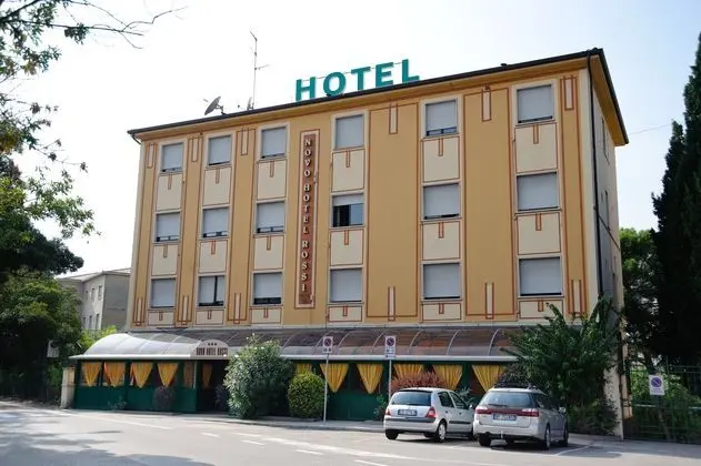 Novo Hotel Rossi