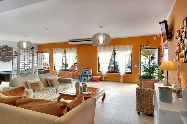 Novochoro Apartments - Lobi