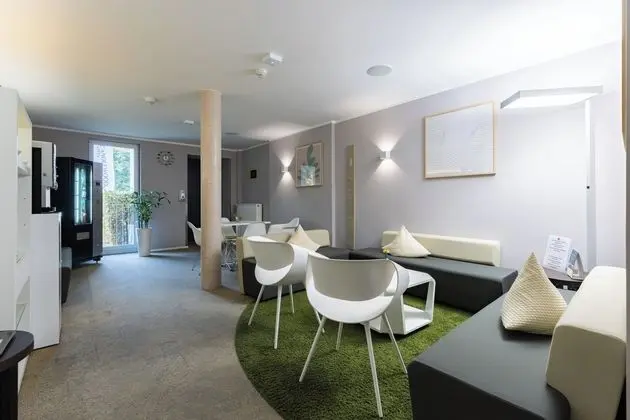Novum Hotel LikeApart Fürth - Lobi