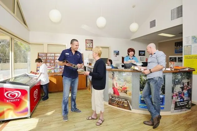 NRMA Echuca Holiday Park - Lobi