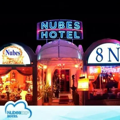 Nubes Hotel