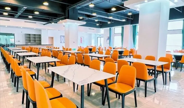 Nujiang Zhongjiao Yilamila Renjoyhotel - Yerinde Yemek