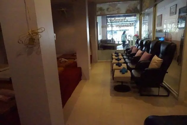 Number 1 Guesthouse & Restaurant - Spa