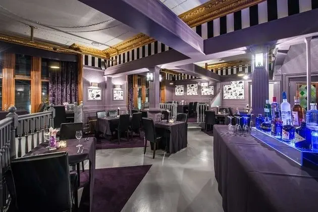 Number 44 Hotel & Bar - Yerinde Yemek