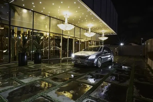 Number One Oxford Street Hotel & Suites - Dış Mekan