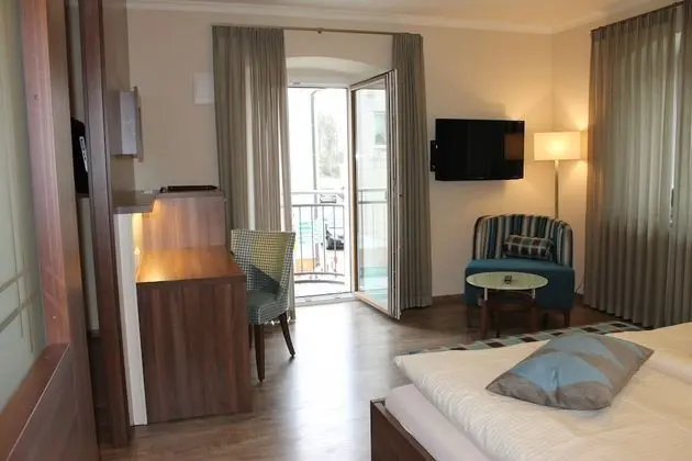 Hotel Number One - 1