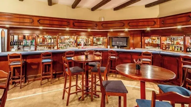 Hotel Numbi and Garden Suites