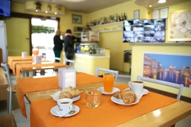 Hotel Nuova Aurora Venice - Lobi