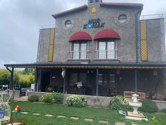 Nur Konak Bungalov Apart Pansiyon - Dış Mekan