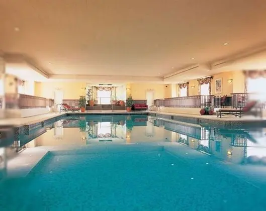 Nuremore Hotel And Country Club - Havuz