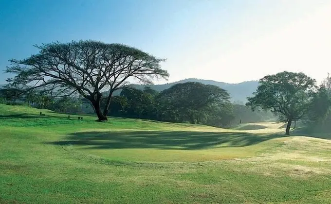 Nuwara Eliya Golf Club