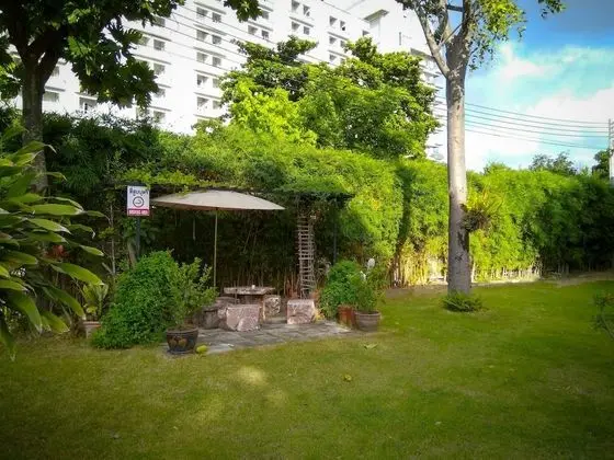 NY TH Hotel - Dış Mekan