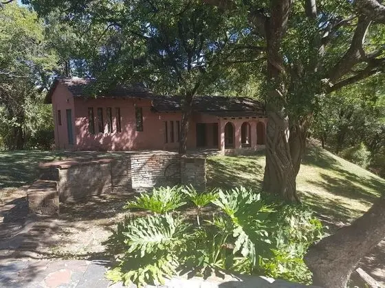 Nyangombe Backpackers